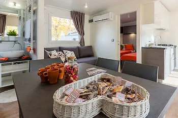 Kamp Porton Biondi Mobile Homes Hotel 3*