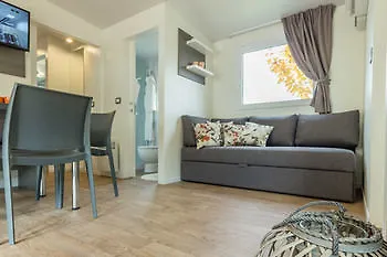 Kamp Porton Biondi Mobile Homes Hotel